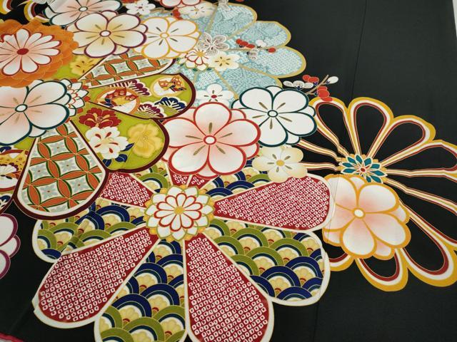 平和屋着物●豪華振袖　駒刺繍　舞花文　黒地　金彩　正絹　逸品　CABB6217ut 平和屋着物○豪華振袖 駒刺繍 舞花文 黒地 金彩 正絹 逸品 CABB6217ut