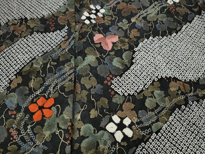 平和屋着物●訪問着　絞り　刺繍　葡萄蔦の葉花文　黒地　金彩　正絹　逸品　CABB6226ut