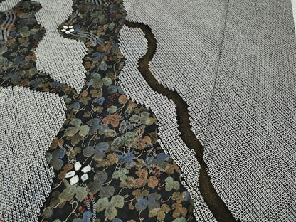 平和屋着物●訪問着　絞り　刺繍　葡萄蔦の葉花文　黒地　金彩　正絹　逸品　CABB6226ut