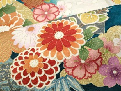 平和屋着物●豪華振袖　駒刺繍　地紙熨斗貝桶花文　暈し染め　銀通し地　正絹　逸品　CABB6269ut