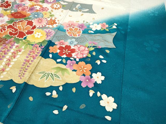 平和屋着物●豪華振袖　駒刺繍　地紙熨斗貝桶花文　暈し染め　銀通し地　正絹　逸品　CABB6269ut