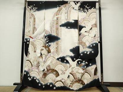 平和屋着物●豪華振袖　刺繍　飛鶴立波花文　暈し染め　金彩　正絹　逸品　CABB6271ut