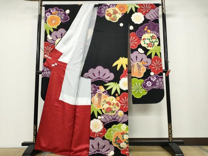 平和屋着物●豪華振袖　駒刺繍　草花尽くし　黒地　金彩　正絹　逸品　CABB6295ut