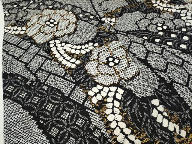 平和屋着物●豪華振袖　総絞り　駒刺繍　吉祥花文　黒地　金彩　さが美扱い　正絹　逸品　CABB6298ut