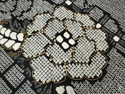 平和屋着物●豪華振袖　総絞り　駒刺繍　吉祥花文　黒地　金彩　さが美扱い　正絹　逸品　CABB6298ut