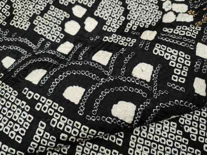 平和屋着物●豪華振袖　総絞り　駒刺繍　吉祥花文　黒地　金彩　さが美扱い　正絹　逸品　CABB6298ut