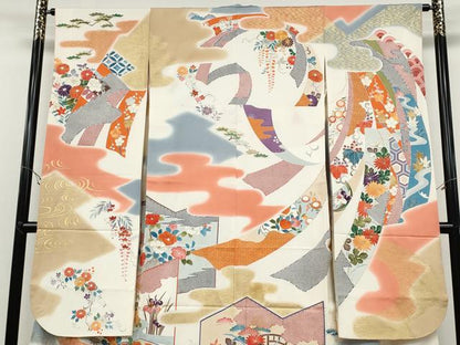 平和屋着物●豪華振袖　駒刺繍　屏風鴛鴦草花文　金彩　正絹　逸品　CABB6302ut