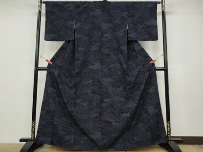 平和屋着物●結城紬　100亀甲　風景草木文　正絹　逸品　CABB6319ut