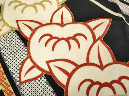 平和屋着物●十日町老舗ブランド　吉澤友禅　吾妻徳穂　振袖　駒刺繍　橘桜文　黒地　金彩　正絹　逸品　CABB6337ut