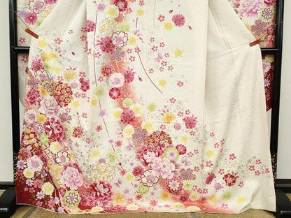 平和屋着物●豪華振袖　刺繍　花蝶文　暈し染め　金銀彩　正絹　逸品　CABB6341ut
