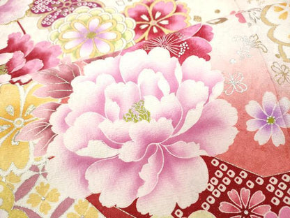 平和屋着物●豪華振袖　刺繍　花蝶文　暈し染め　金銀彩　正絹　逸品　CABB6341ut
