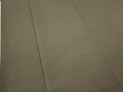 平和屋着物●男性　紬　羽織セット　着物：生壁色　羽織：黄枯茶色　羽織紐付き　正絹　逸品　CABB6346ut