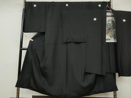 平和屋着物●男性　黒紋付　羽織セット　羽裏：風景文　正絹　逸品　CABB6348ut
