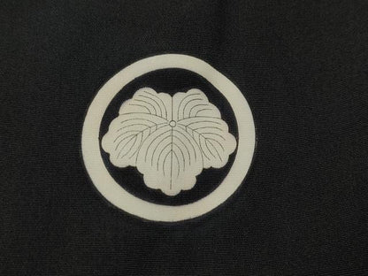 平和屋着物●男性　黒紋付　羽織セット　羽裏：風景文　正絹　逸品　CABB6348ut
