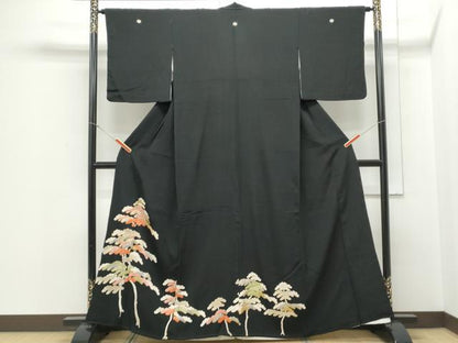 平和屋着物▼豪華黒留袖 総刺繍 枝松文 金銀糸 正絹 逸品 CABB6874th