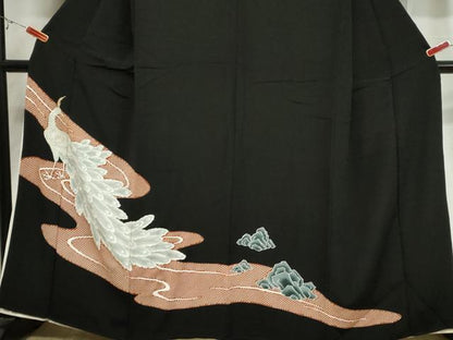 平和屋着物■豪華黒留袖　駒刺繍　流水孔雀文　正絹　逸品　CABB7287dy