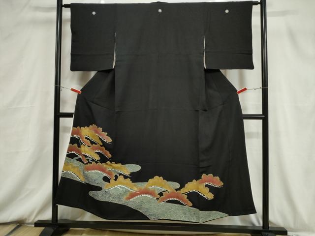 平和屋着物■豪華黒留袖 青海波枝松文 金彩 正絹 逸品 CABB7354dy