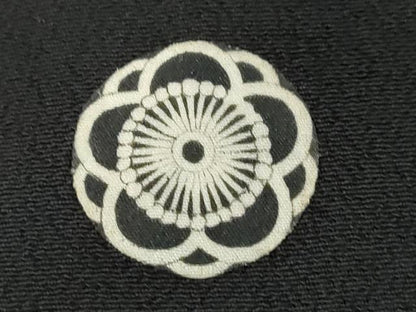 平和屋着物■豪華黒留袖 青海波枝松文 金彩 正絹 逸品 CABB7354dy