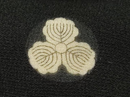 平和屋着物■豪華黒留袖　刺繍　鴛鴦立波文　暈し染め　金糸　正絹　逸品　CABB7376dy