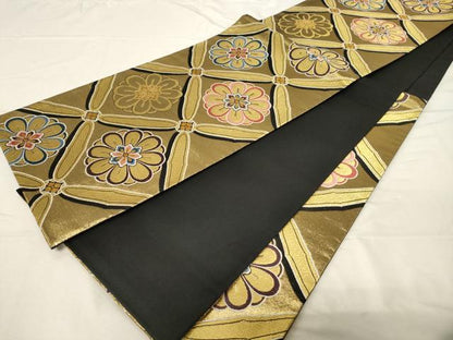 平和屋着物▼六通柄袋帯　菱花文　黒地　金糸　正絹　逸品　CABB7534dy