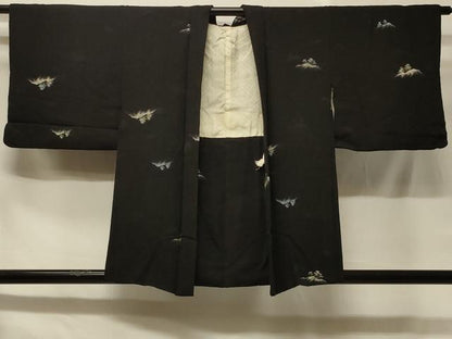 平和屋着物＃羽織　風景文　黒地　金糸　正絹　逸品　CABB8034in