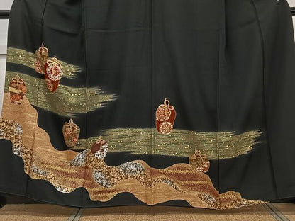 平和屋着物■豪華黒留袖 駒刺繍 仕覆の花文 金彩 正絹 逸品 CABB8545xi