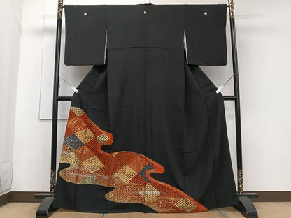 平和屋着物■豪華黒留袖　駒刺繍　菱文　金彩　正絹　逸品　CABB8571xi