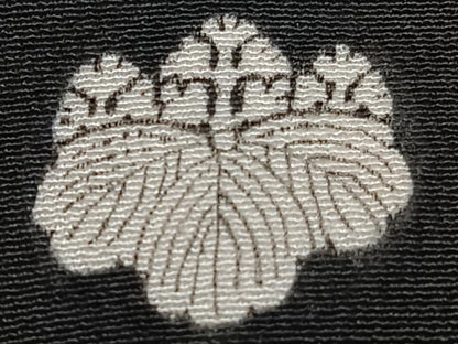平和屋着物■豪華黒留袖　刺繍　花鳥文　金彩　正絹　逸品　CABB8576xi