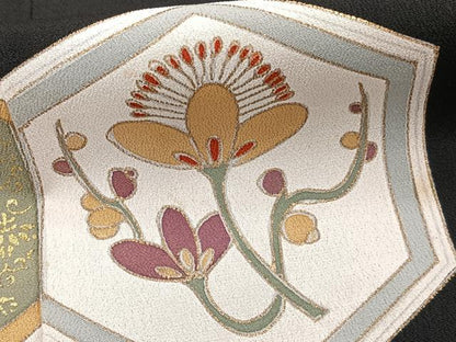 平和屋着物■豪華黒留袖　駒刺繍　亀甲花文　金彩　正絹　逸品　CABB8608xi