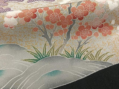 平和屋着物■豪華黒留袖　駒刺繍　枝梅松文　金彩　正絹　逸品　CABB8746xi