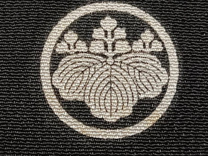 平和屋着物■豪華黒留袖　駒刺繍　枝梅松文　金彩　正絹　逸品　CABB8746xi