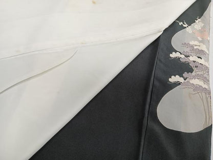 平和屋着物■豪華黒留袖　駒刺繍　枝梅松文　金彩　正絹　逸品　CABB8746xi