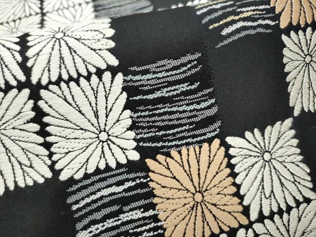 平和屋着物●六通柄袋帯　唐織　市松菊文　黒地　正絹　逸品　CABB9232hy