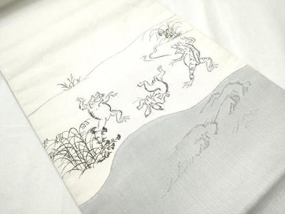 平和屋着物●六通柄袋帯 鳥獣戯画 銀通し地 正絹 逸品 CABB9348hy