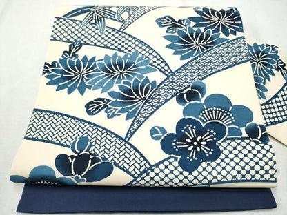 平和屋着物●塩瀬　全通柄　九寸名古屋帯　藍　型染め　舞花文　正絹　逸品　CABB9372hy