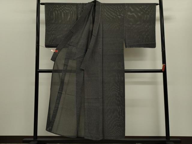 平和屋着物＊夏物　男性　小紋　絽　幾何学模様　黒地　正絹　逸品　未使用　CABB9827ze