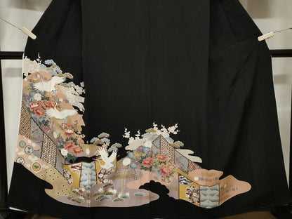 平和屋着物■豪華黒留袖　刺繍　飛鶴宝尽くし花文　金彩　正絹　逸品　CABC0293ev