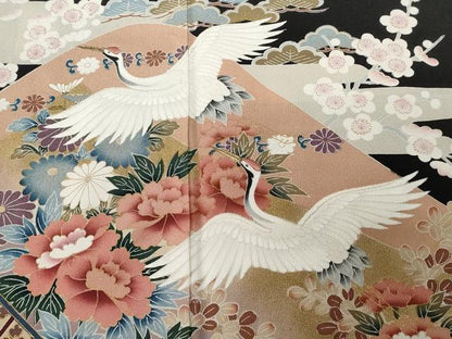 平和屋着物■豪華黒留袖　刺繍　飛鶴宝尽くし花文　金彩　正絹　逸品　CABC0293ev