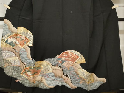 平和屋着物■豪華黒留袖　駒刺繍　流水扇面飛鶴花文　暈し染め　金彩　正絹　逸品　CABC0559ev