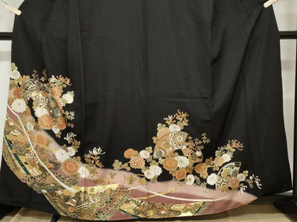 平和屋着物■豪華黒留袖　駒刺繍　地紙重ね鼓花鳥文　暈し染め　金彩　正絹　逸品　CABF9501ev