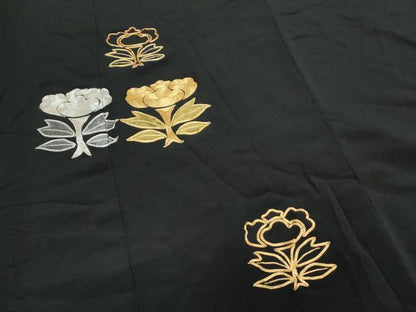 平和屋着物▼豪華黒留袖　駒刺繍　草花文　正絹　逸品　CABC1549th