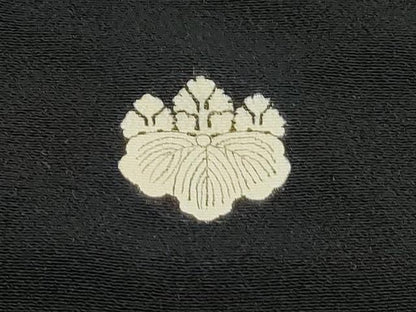 平和屋着物▼豪華黒留袖　駒刺繍　草花文　正絹　逸品　CABC1549th