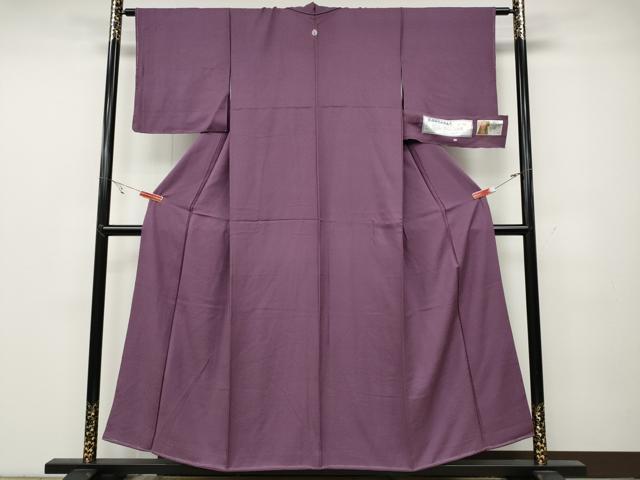平和屋着物●上質な色無地 堅牢染 霞地紋 京紫色 反端付き 正絹 逸品 未使用 CABC2054ut