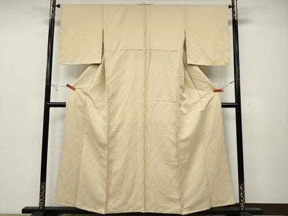 平和屋着物●上質な色無地 菱地紋 鳥の子色 正絹 逸品 未使用 CABC2057ut
