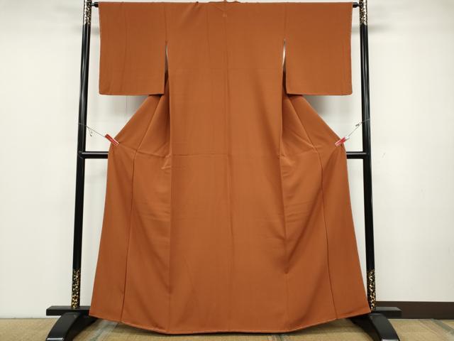 平和屋着物●上質な色無地 霞地紋 代赭色 やまと誂製 正絹 逸品 未使用 CABC2141ut