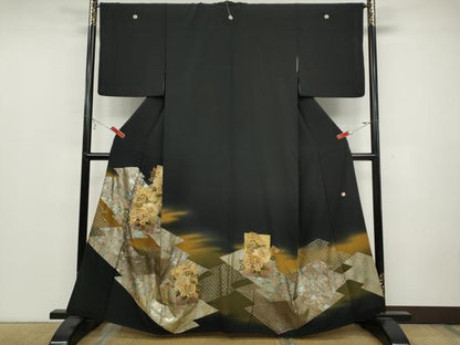 平和屋着物●豪華黒留袖 作家物 駒刺繍 色紙重ね松皮菱花文 暈し染め 金銀彩 正絹 逸品 CABC2198ut