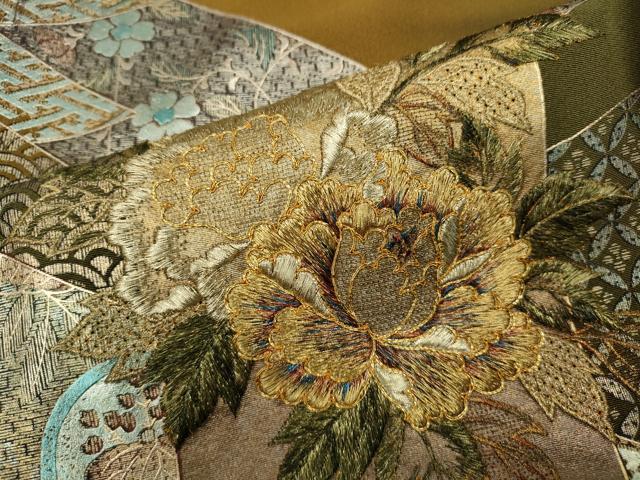 平和屋着物●豪華黒留袖 作家物 駒刺繍 色紙重ね松皮菱花文 暈し染め 金銀彩 正絹 逸品 CABC2198ut