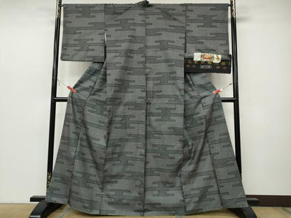 平和屋着物●本場大島紬 7マルキ エ霞文 中川織物謹製 証紙付き 正絹 逸品 CABC2214ut