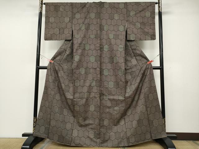 平和屋着物●本場大島紬 9マルキ 亀甲文 正絹 逸品 CABC2225ut
