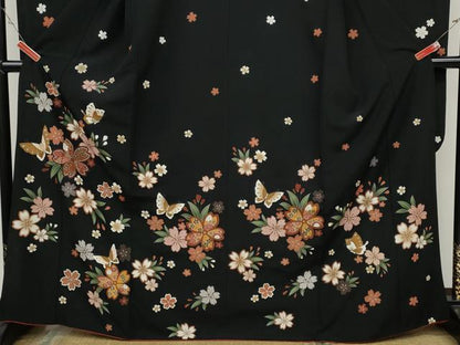 平和屋着物●豪華振袖 雪芝花蝶文 黒地 正絹 逸品 CABC2232ut